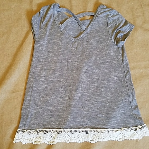 Mudd Girls Butterfly tee w/crochet - Picture 3 of 5